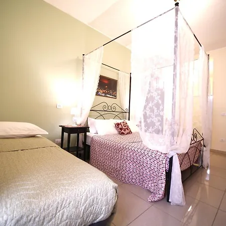 Al Quadrato D'oro Bed & Breakfast 2*